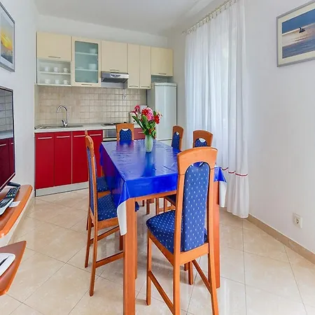 Apartament Ivo Postira