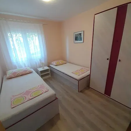 Apartament Ivo *
